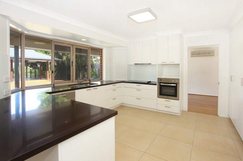 Photo - 15 Riverbank Court, Ashmore QLD 4214 - Image 6