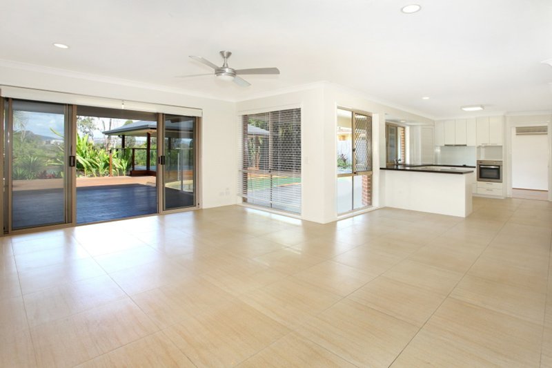 Photo - 15 Riverbank Court, Ashmore QLD 4214 - Image 9