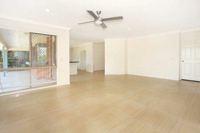 Photo - 15 Riverbank Court, Ashmore QLD 4214 - Image 10