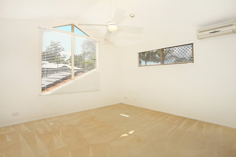 Photo - 15 Riverbank Court, Ashmore QLD 4214 - Image 13