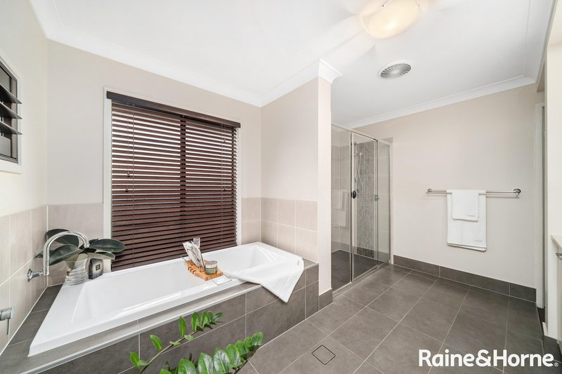 Photo - 15 Rivergum Drive, Eatons Hill QLD 4037 - Image 19