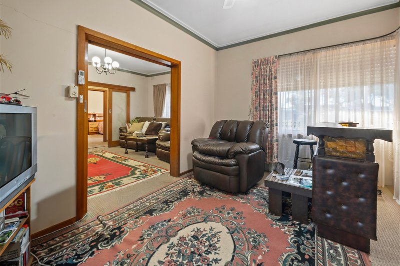 Photo - 15 Robert Street, Lalor VIC 3075 - Image 7