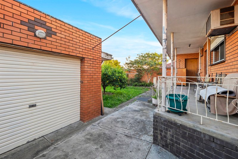 Photo - 15 Robert Street, Lalor VIC 3075 - Image 14
