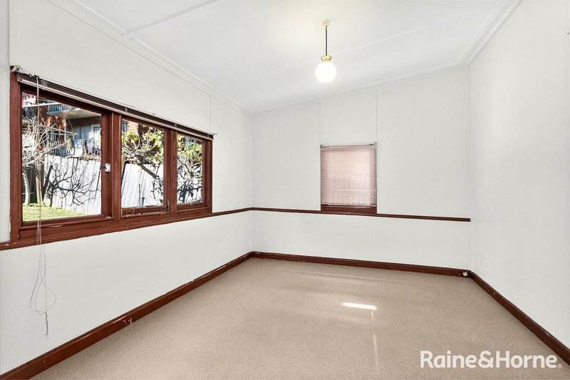 Photo - 15 Robertson Street, Kogarah NSW 2217 - Image 5
