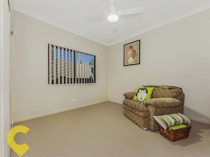 Photo - 15 Rockford Drive, Bellbird Park QLD 4300 - Image 25