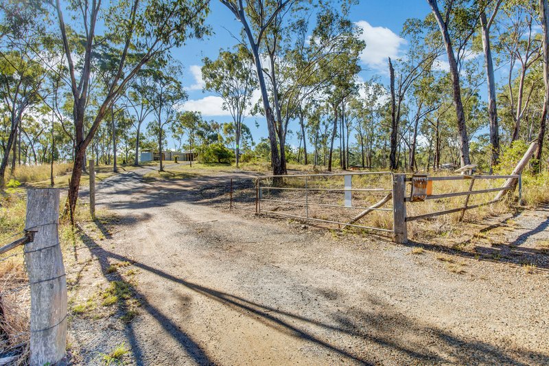 Photo - 15 Rogers Road, Boyne Island QLD 4680 - Image 2