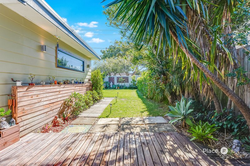 Photo - 15 Roland Street, Clontarf QLD 4019 - Image 1
