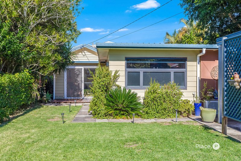 Photo - 15 Roland Street, Clontarf QLD 4019 - Image 3