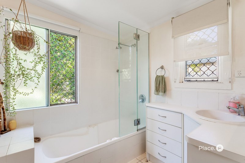 Photo - 15 Roland Street, Clontarf QLD 4019 - Image 17