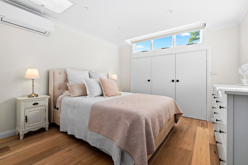 Photo - 15 Roseberry Street, Balmain NSW 2041 - Image 6