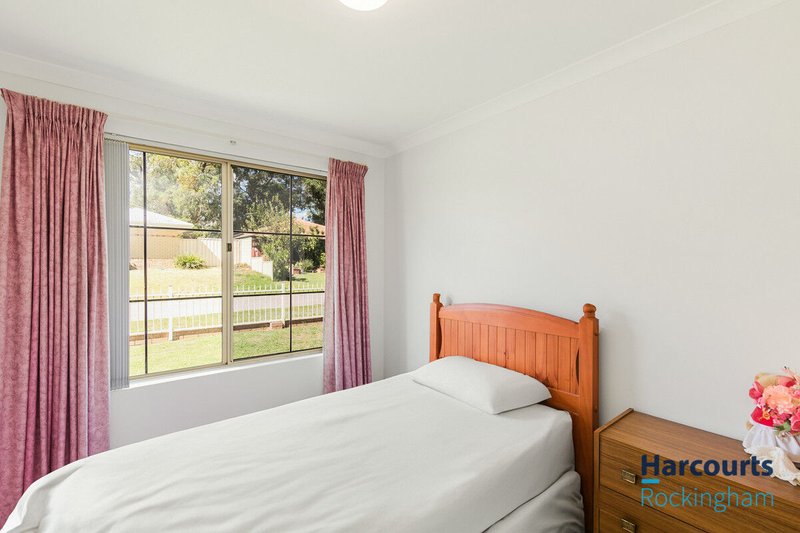 Photo - 15 Rothesay Court, Cooloongup WA 6168 - Image 7