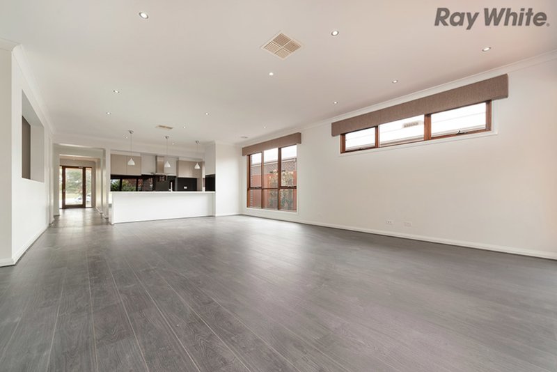 Photo - 15 Rowling Street, Plumpton VIC 3335 - Image 7