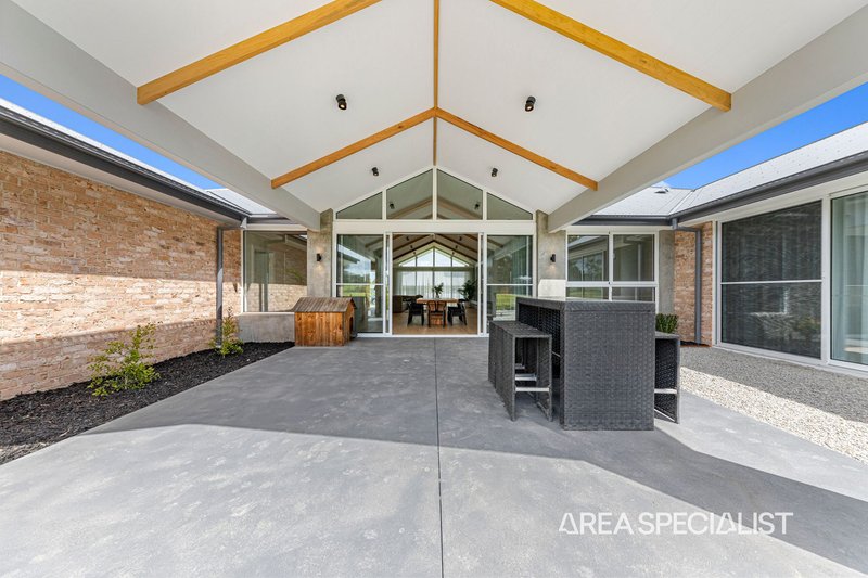 Photo - 15 Royal Pines Drive, Drouin VIC 3818 - Image 34