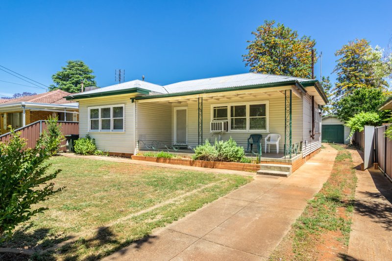 15 Roycox Crescent, Dubbo NSW 2830