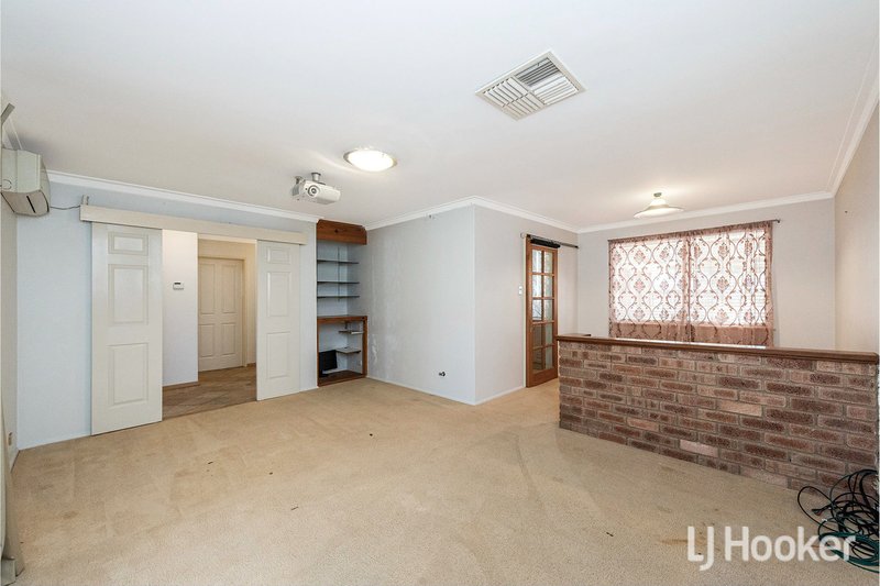 Photo - 15 Rushbrook Way, Thornlie WA 6108 - Image 9