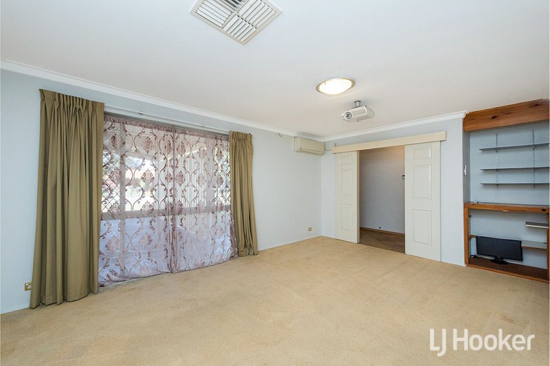 Photo - 15 Rushbrook Way, Thornlie WA 6108 - Image 10