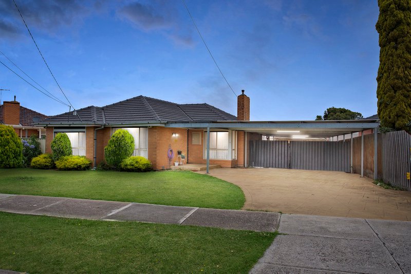 15 Ruthven Crescent, Lalor VIC 3075