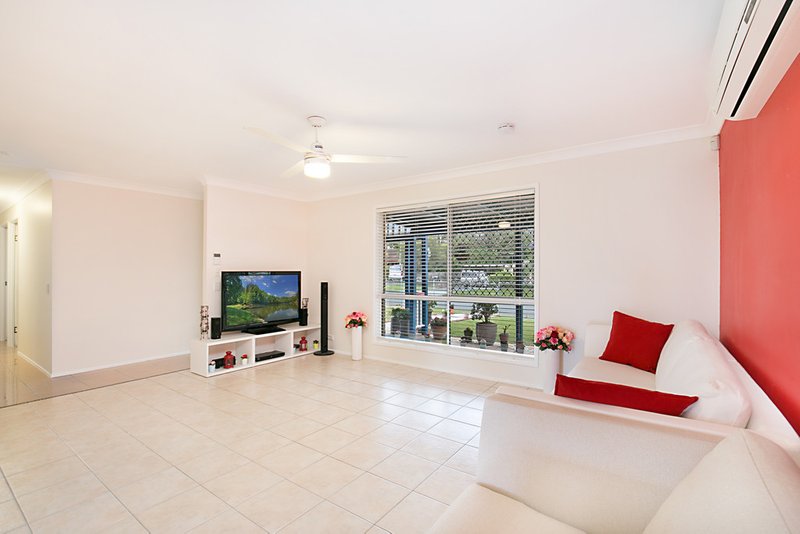 Photo - 15 Ryan Street, Loganlea QLD 4131 - Image 6