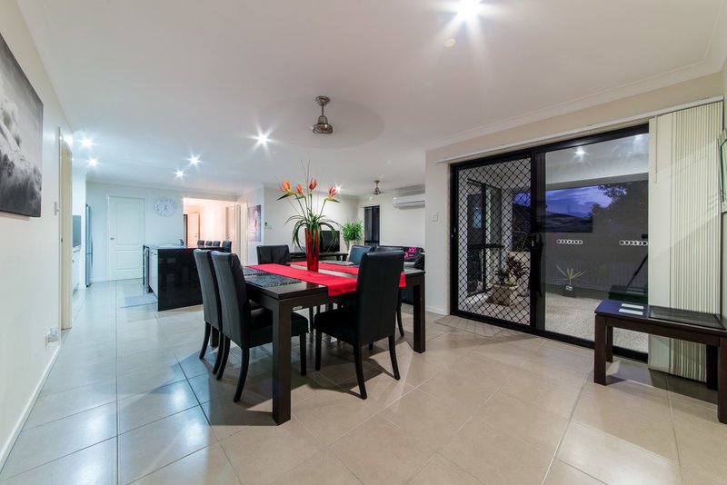 Photo - 15 Ryben Court, Cannonvale QLD 4802 - Image 3