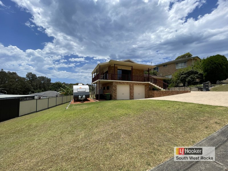 15 Salmon Circuit, South West Rocks NSW 2431