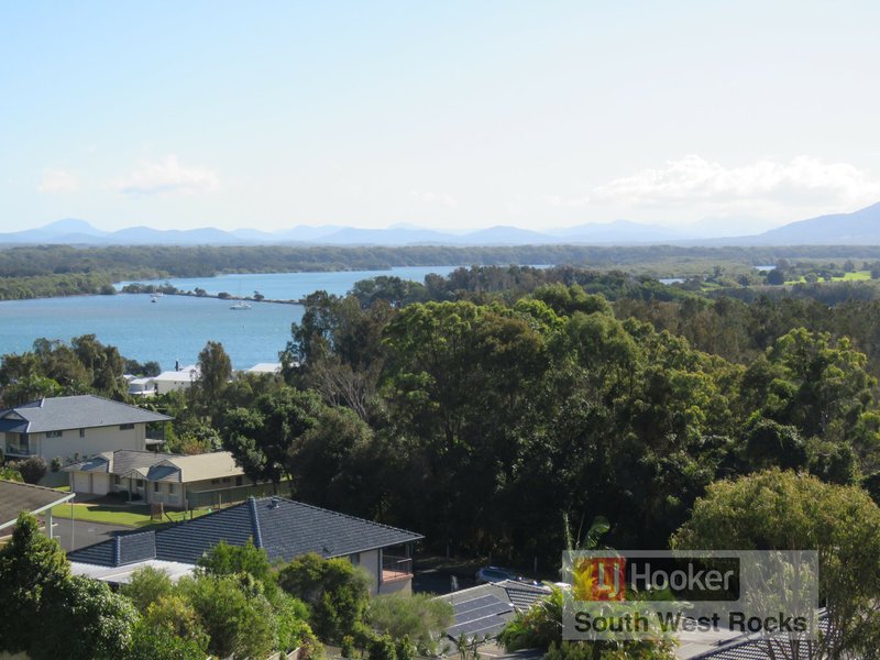 Photo - 1/5 Salmon Circuit, South West Rocks NSW 2431 - Image 2