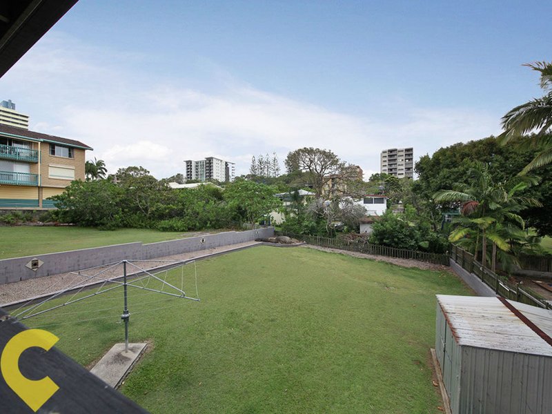 Photo - 15 Saltair Street, Kings Beach QLD 4551 - Image 17