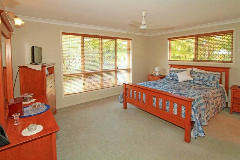 Photo - 15 Samuel Crescent, Parkhurst QLD 4702 - Image 6