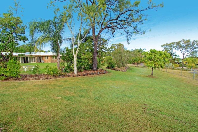 Photo - 15 Samuel Crescent, Parkhurst QLD 4702 - Image 15