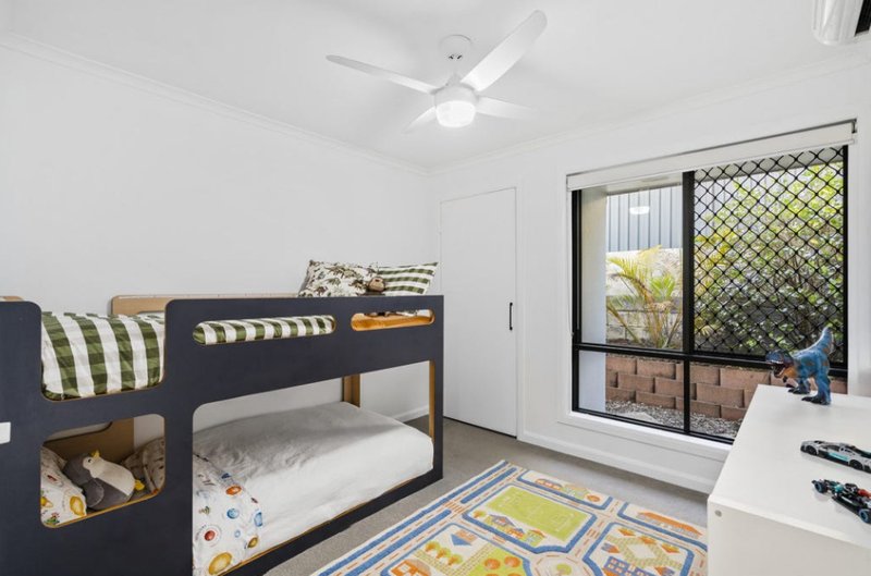 Photo - 15 San Mateo Boulevard, Ashmore QLD 4214 - Image 9