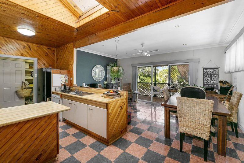 Photo - 15 Sandakan Road, Revesby Heights NSW 2212 - Image 4