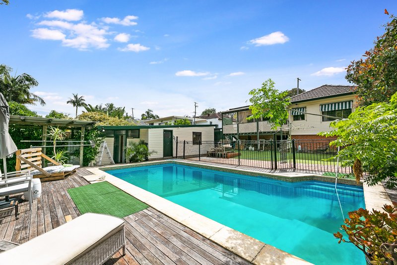 Photo - 15 Sandakan Road, Revesby Heights NSW 2212 - Image 9