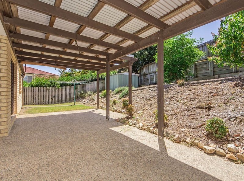 Photo - 15 Sandalwood Street, Sinnamon Park QLD 4073 - Image 11