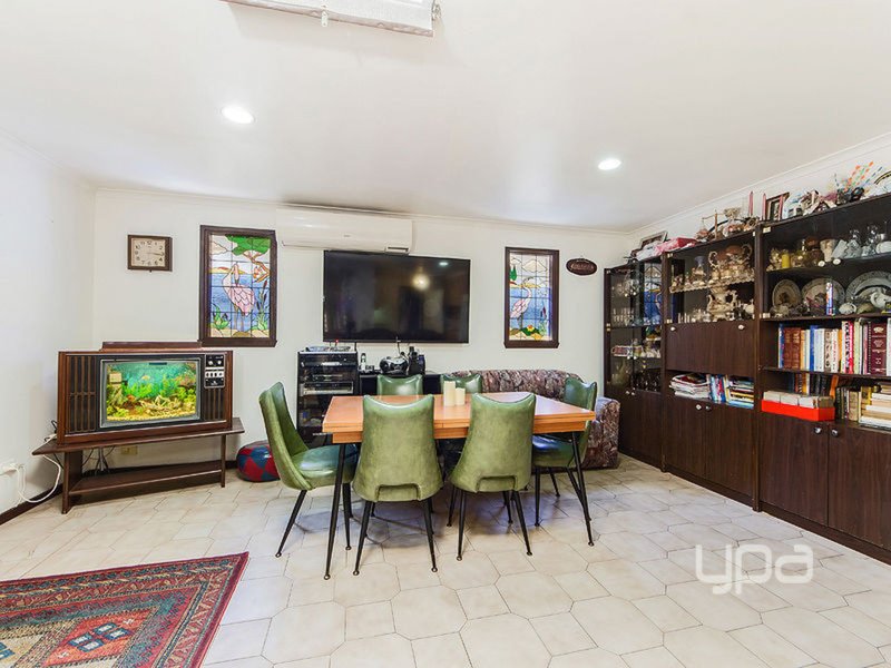 Photo - 15 Sandra Street, Kings Park VIC 3021 - Image 6