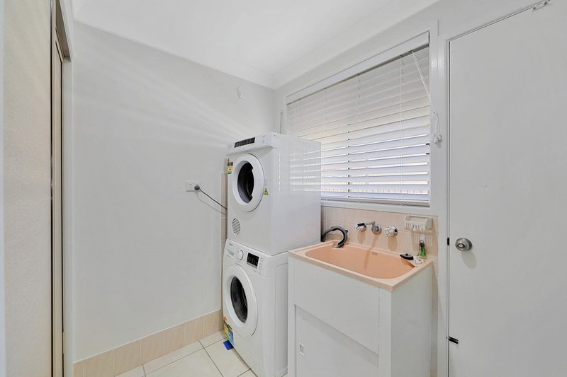 Photo - 15 Santa Fe Drive, Avoca QLD 4670 - Image 13