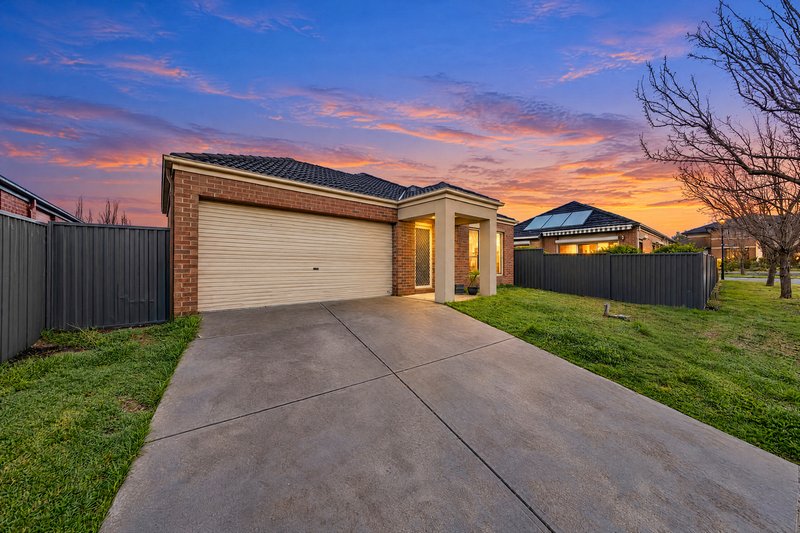 Photo - 15 Sarton Link, Pakenham VIC 3810 - Image 20