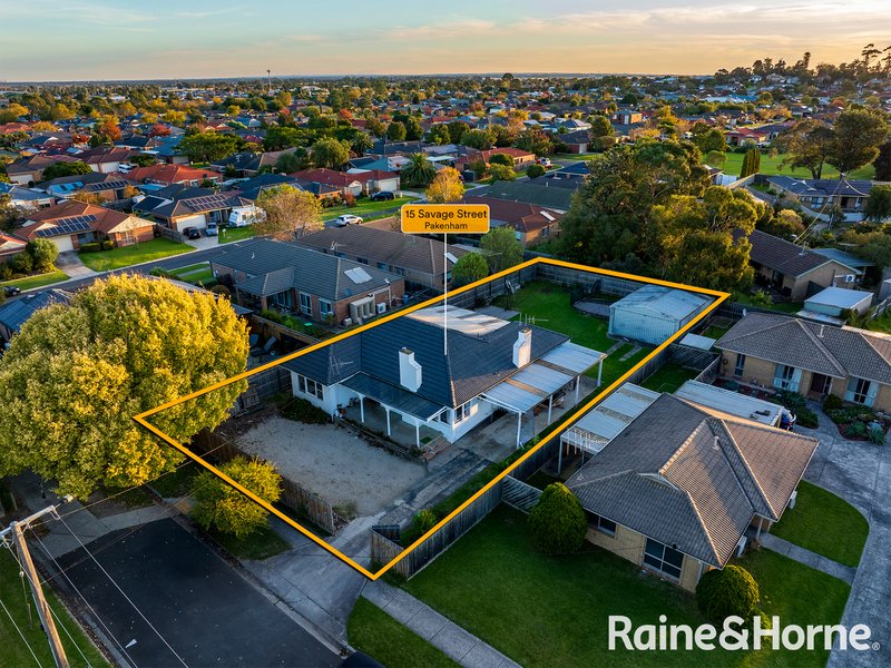 Photo - 15 Savage Street, Pakenham VIC 3810 - Image 16