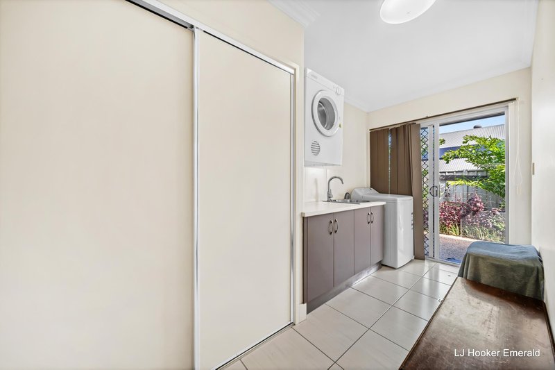 Photo - 15 Saville Street, Emerald QLD 4720 - Image 14