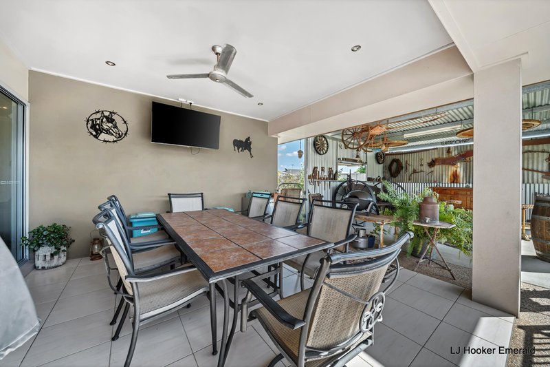 Photo - 15 Saville Street, Emerald QLD 4720 - Image 21