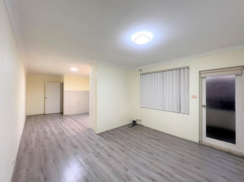 Photo - 15 Sawsedge Avenue, Denham Court NSW 2565 - Image 2