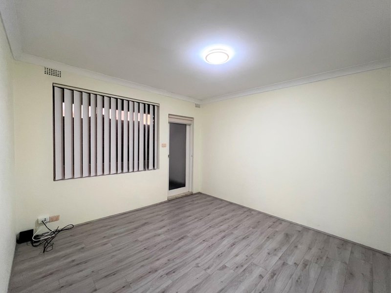 Photo - 15 Sawsedge Avenue, Denham Court NSW 2565 - Image 3