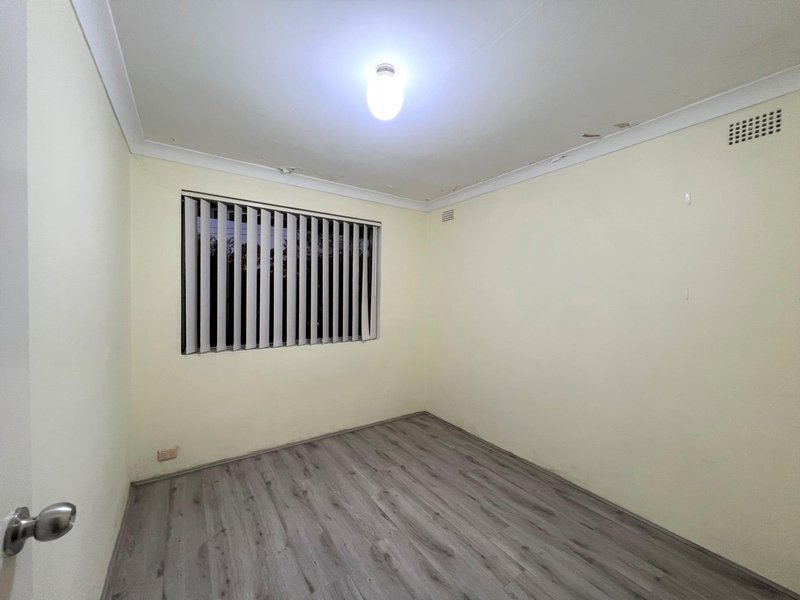 Photo - 15 Sawsedge Avenue, Denham Court NSW 2565 - Image 7