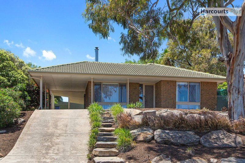 Photo - 15 Scarvell Avenue, Trott Park SA 5158 - Image 2