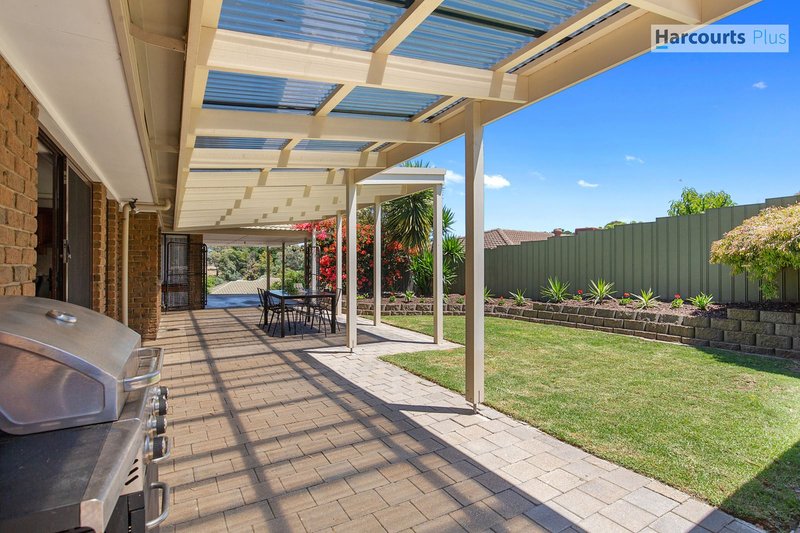 Photo - 15 Scarvell Avenue, Trott Park SA 5158 - Image 20