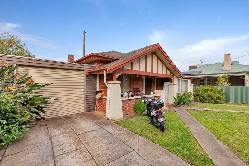 Photo - 15 Scott Avenue, Flinders Park SA 5025 - Image 2