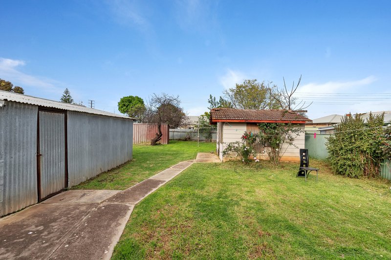 Photo - 15 Scott Avenue, Flinders Park SA 5025 - Image 10