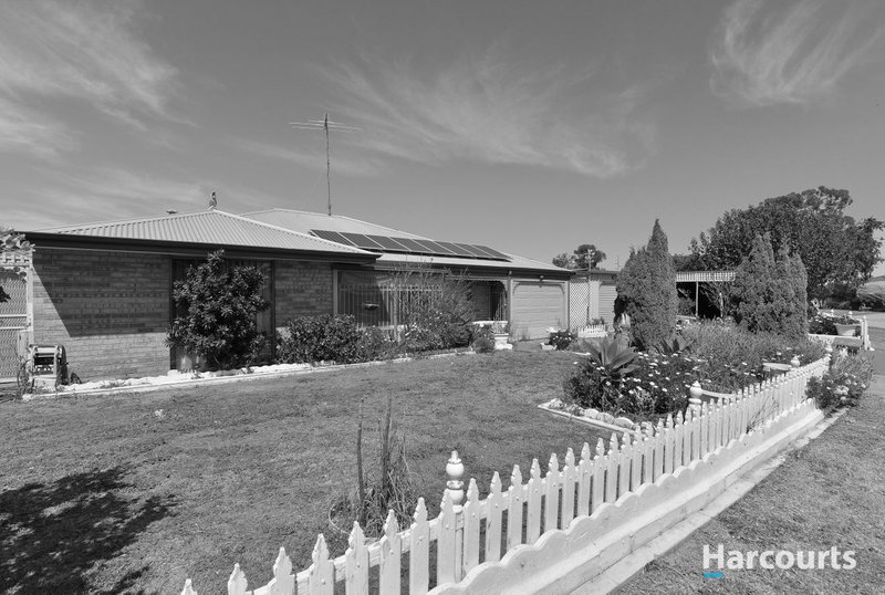 15 Scrubbird Court, Greenfields WA 6210