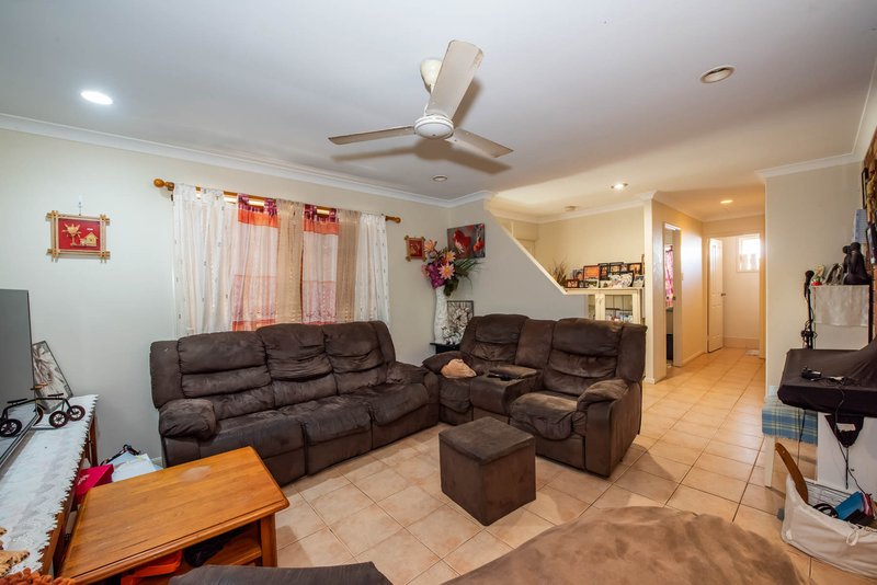 Photo - 15 Seabreeze Court, Slade Point QLD 4740 - Image 5