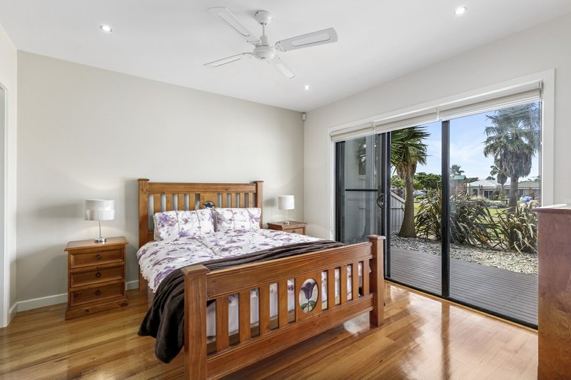 Photo - 15 Seacrest Walk, St Leonards VIC 3223 - Image 5