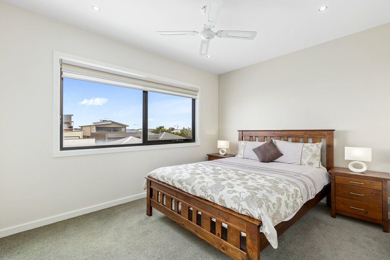 Photo - 15 Seacrest Walk, St Leonards VIC 3223 - Image 10