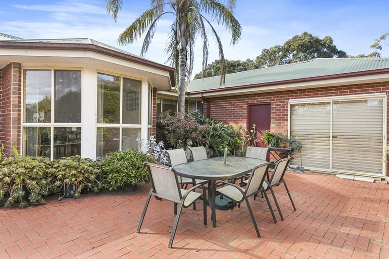 Photo - 15 Sebire Avenue, Wandin North VIC 3139 - Image 17